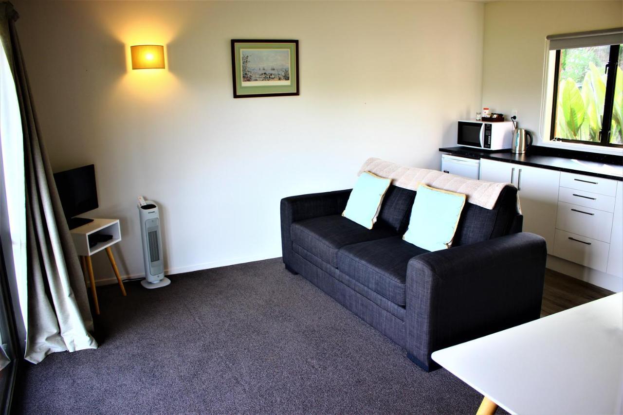 Duvauchelle Seaside Motel 외부 사진